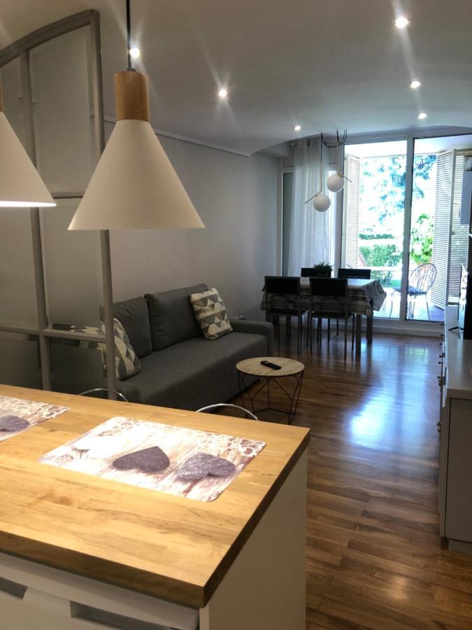 Alojamientos Castellana Jardin 1 Y 2 Parking Y Piscina Gratis!! Burgo エクステリア 写真